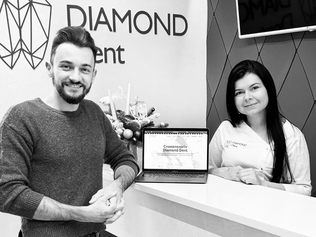 Фото з засновницею Diamond Dent